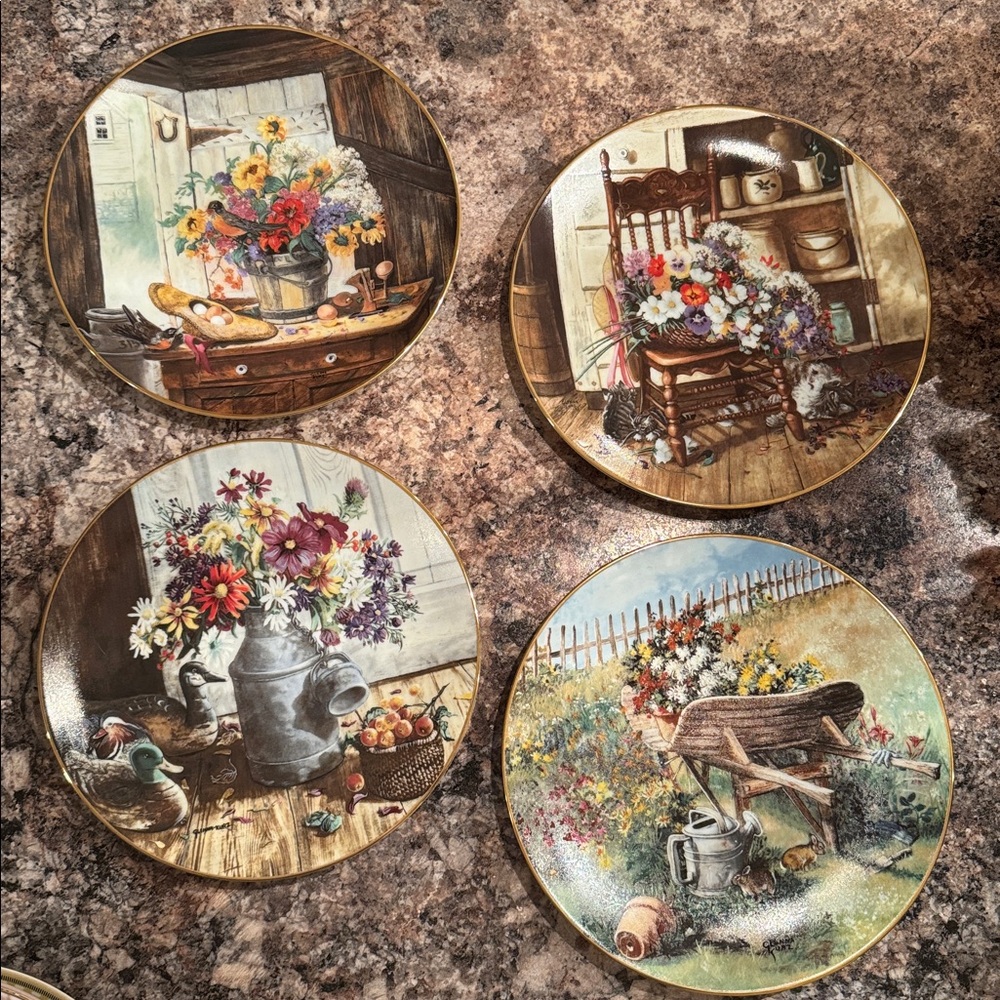 W. S. George Charming Floral Art Glass Plate Collection 1990 & 1991